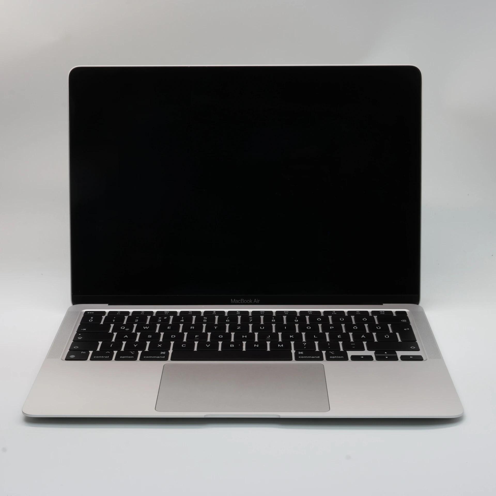Apple MacBook Air 13″ 2020 M1 256 GB SSD 8 GB RAM Silver 93% HUN Bill