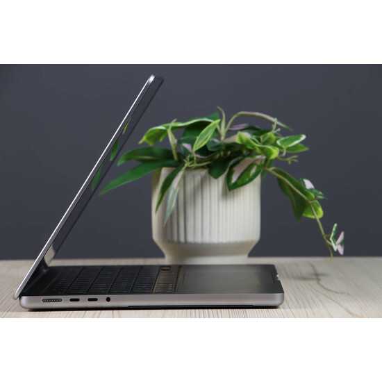 Újszerű MacBook Pro 14