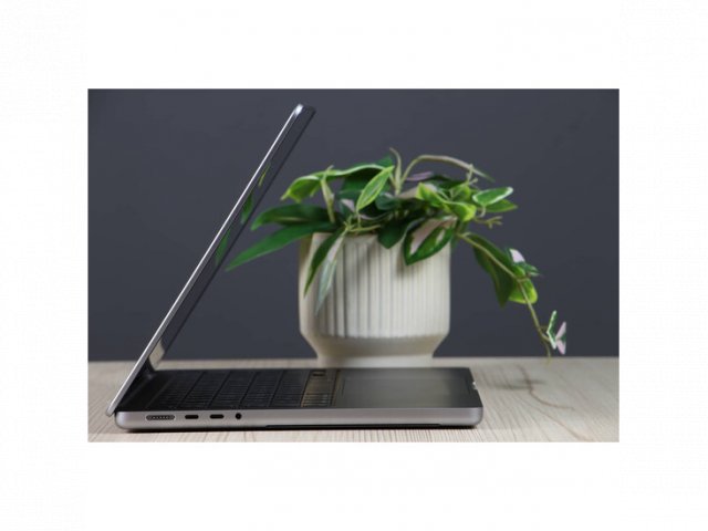 Újszerű MacBook Pro 14