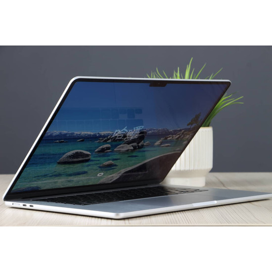 Újszerű MacBook Air 15