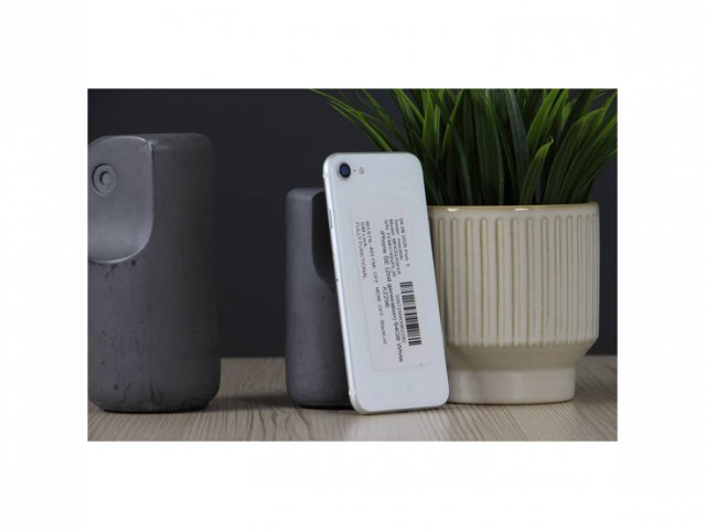 Használt iPhone SE 2. gen 64GB fehér US-8370