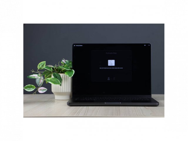Újszerű MacBook Pro 14
