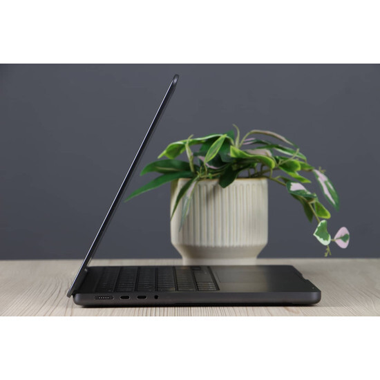 Újszerű MacBook Pro 14
