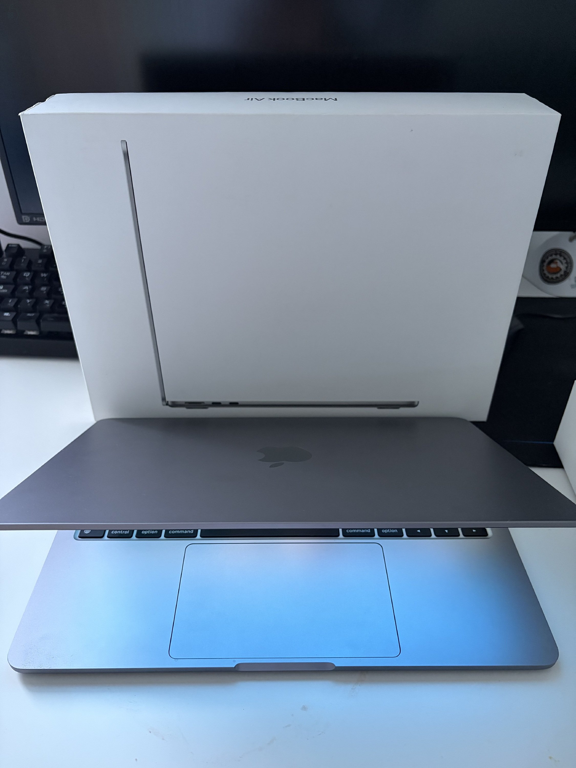 Apple Macbook Air M3 16/512 GB, 100% akku