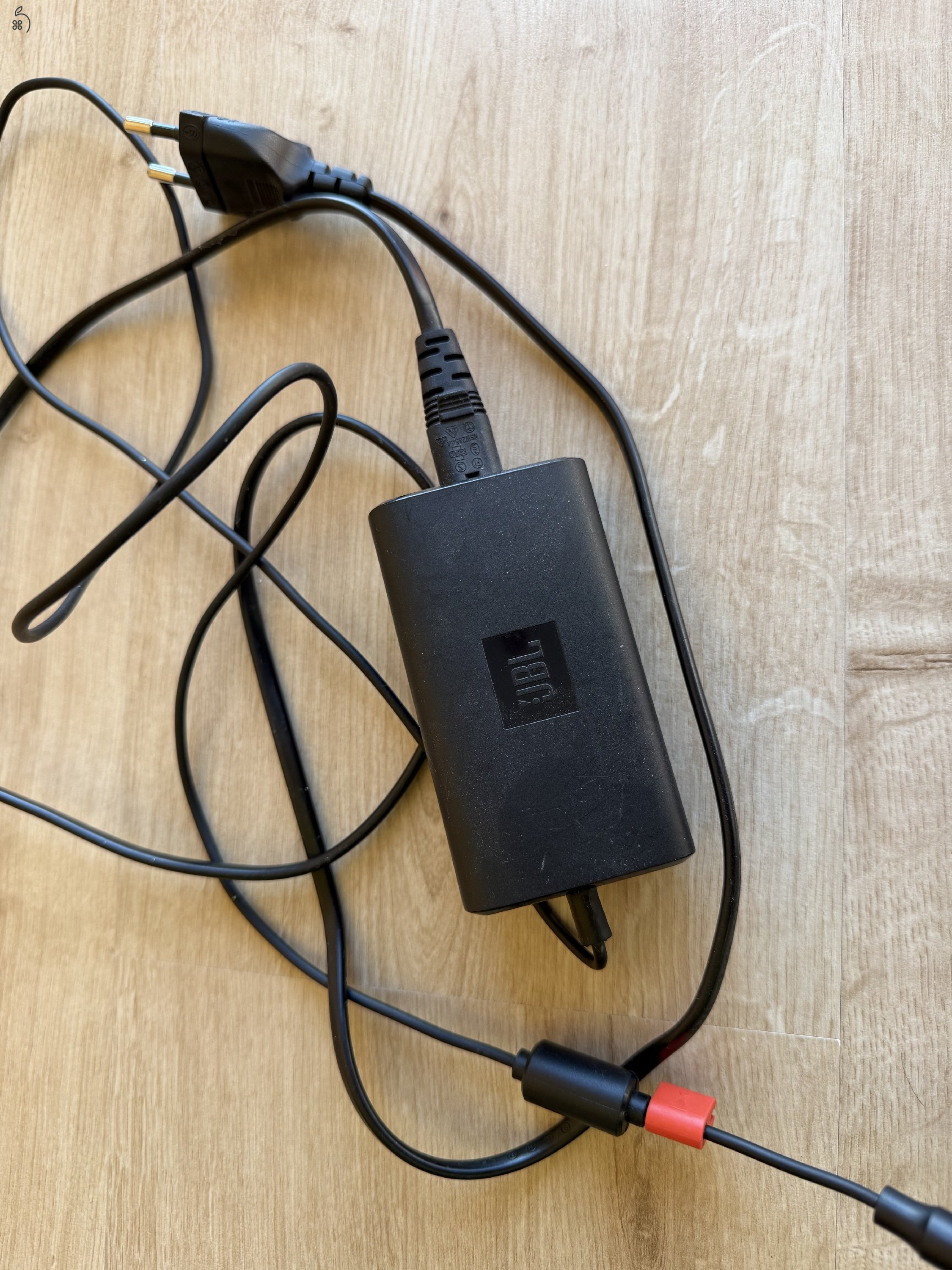 JBL Xtreme 2 Bluetooth hangszóró – eredeti töltővel és vállpánttal