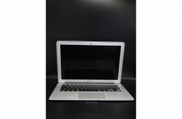 Apple MacBook Air 13″ 2017 i5 128 GB Silver akku - 12 HÓ GARANCIA