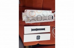 Eladó Apple Watch SE (2nd Gen) 44mm Midnight Aluminium case + Midnight Sport Band