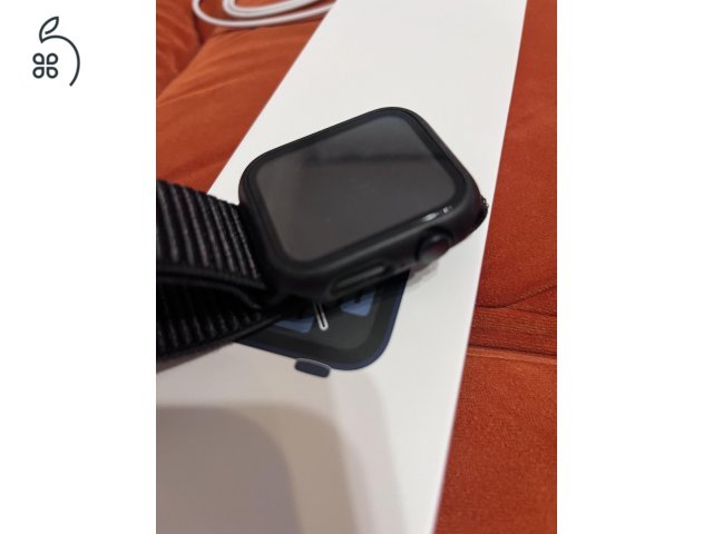 Eladó Apple Watch SE (2nd Gen) 44mm Midnight Aluminium case + Midnight Sport Band