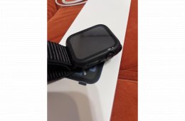 Eladó Apple Watch SE (2nd Gen) 44mm Midnight Aluminium case + Midnight Sport Band
