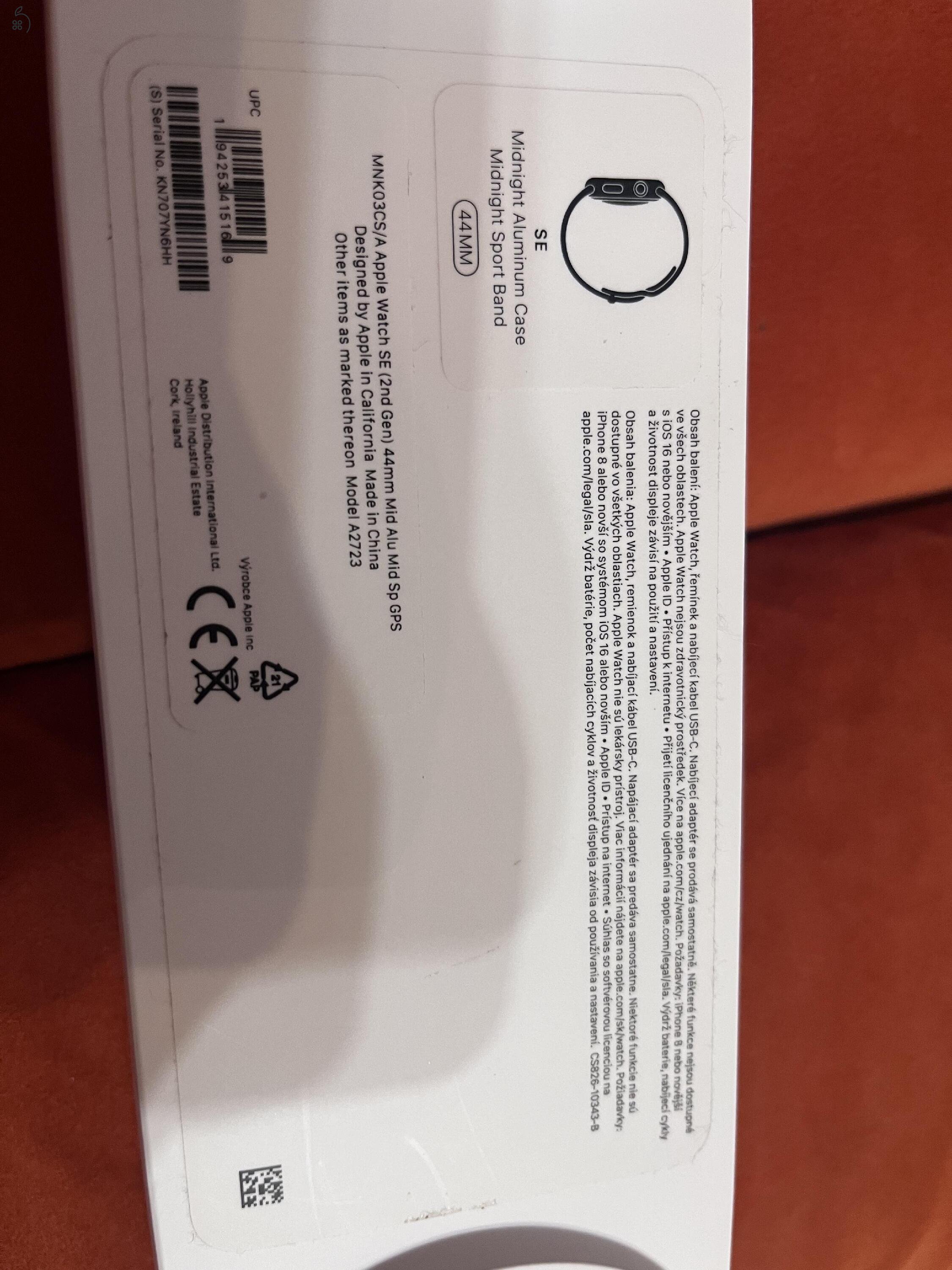 Eladó Apple Watch SE (2nd Gen) 44mm Midnight Aluminium case + Midnight Sport Band