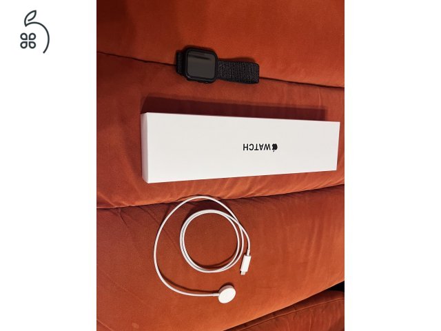 Eladó Apple Watch SE (2nd Gen) 44mm Midnight Aluminium case + Midnight Sport Band