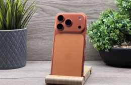 Hibátlan iPhone 17 Pro Cosmic Orange 256GB 2 ÉV Garanciával Számlával