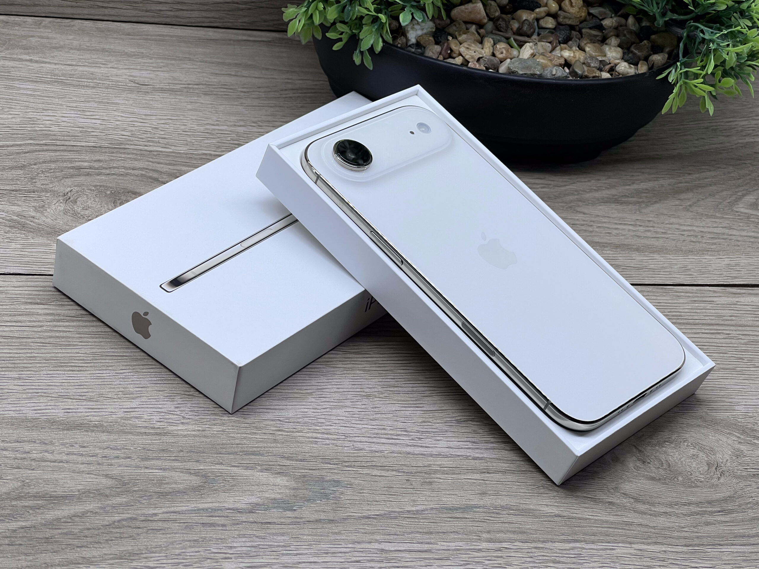 Hibátlan iPhone Air Light Gold 256GB 2 ÉV Garanciával Számlával Aksi 100%