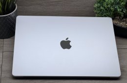 Hibátlan MacBook Air 2023 M2 15” 256GB 2 ÉV Garanciával Számlával Aksi 100%