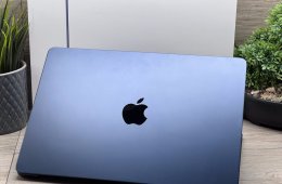 Hibátlan MacBook Air 2022 M2 13” 256GB 2 ÉV Garanciával Számlával
