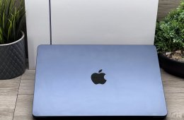 Hibátlan MacBook Air 2022 M2 13” 256GB 2 ÉV Garanciával Számlával