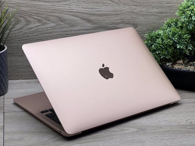 MacBook Air 2020 M1 13” 256GB 2 ÉV Garanciával Számlával