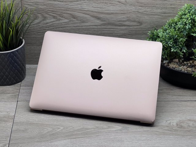 MacBook Air 2020 M1 13” 256GB 2 ÉV Garanciával Számlával