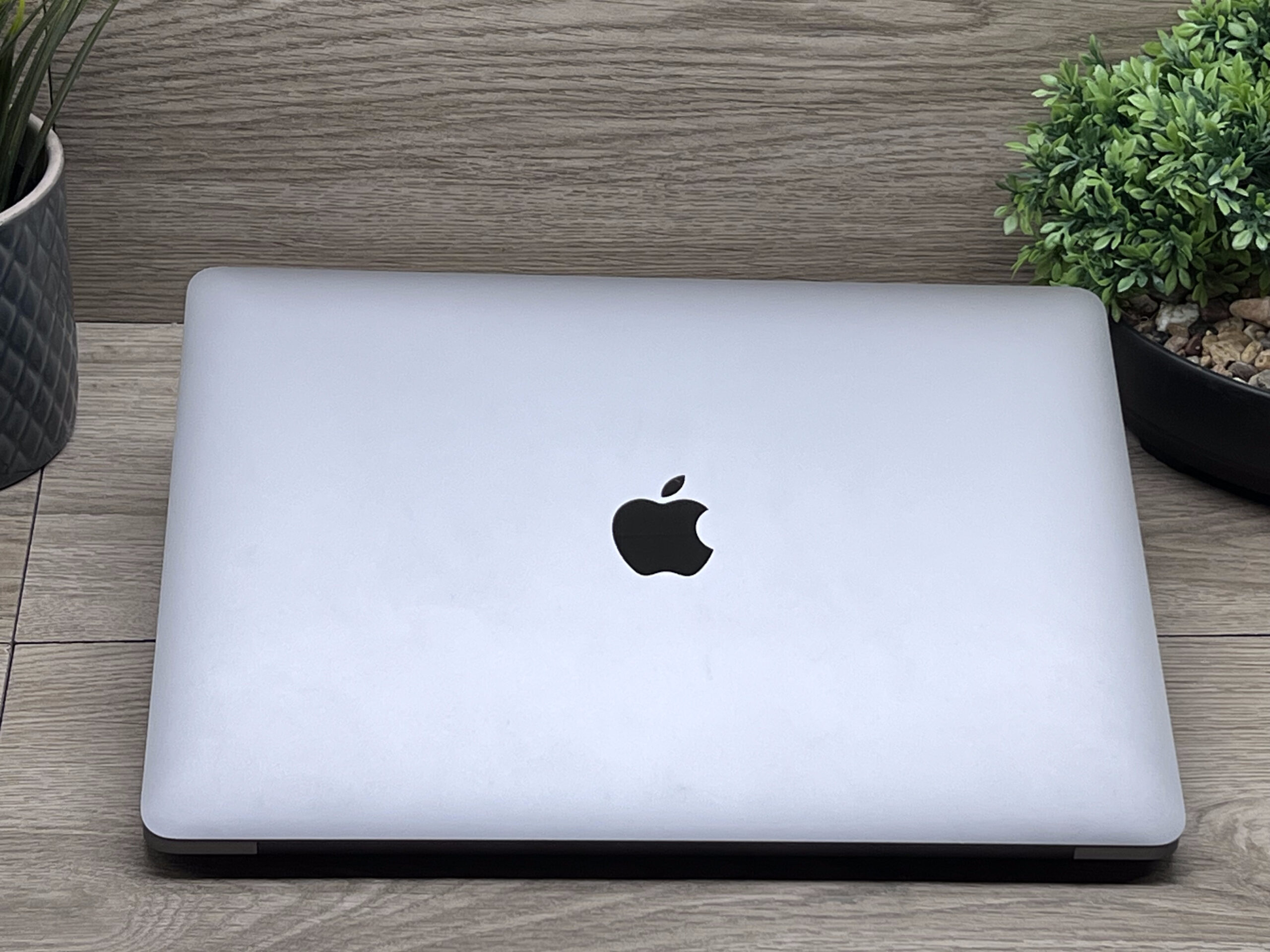 MacBook Air 2020 M1 13” 256GB 2 ÉV Garanciával Számlával