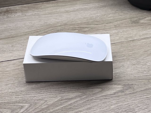 Apple Magic Mouse 2nd Generáció  6 Hónap Garanciával Számlával