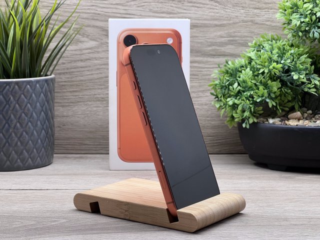 iPhone 17 Pro Cosmic Orange 256GB 2 ÉV Garanciával Számlával Aksi 100%