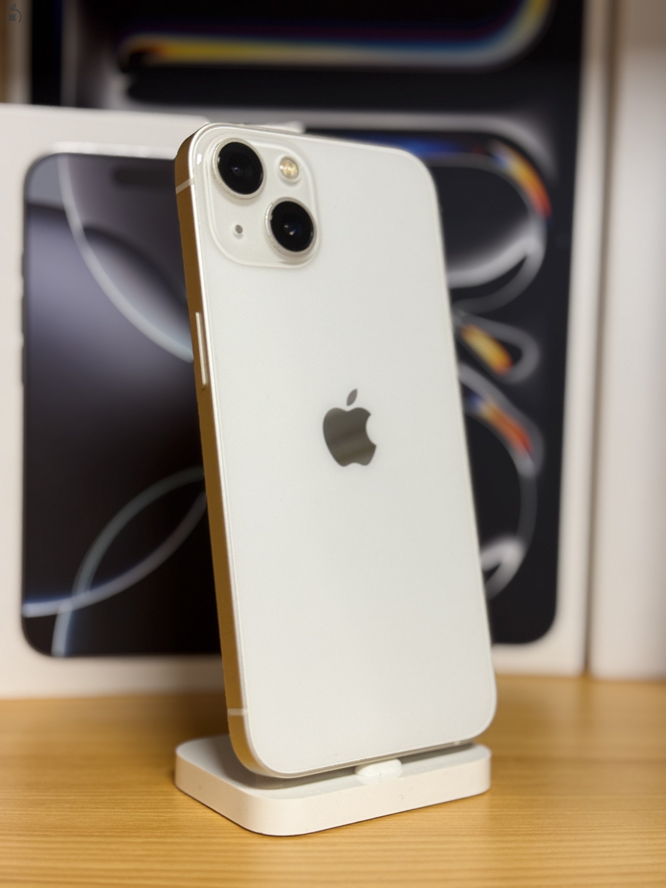 iPhone 13 Független 256GB 100% akku Apró szépséghibával