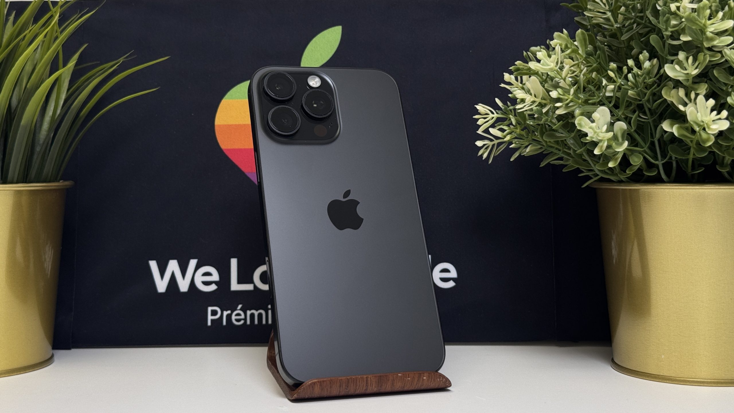 iPhone 16 Pro Max 512GB, Fekete Titán, Független, Számla, 2 Év Garancia, 94%