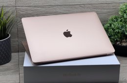 MacBook Air 2020 M1 13” 256GB 2 ÉV Garanciával Számlával