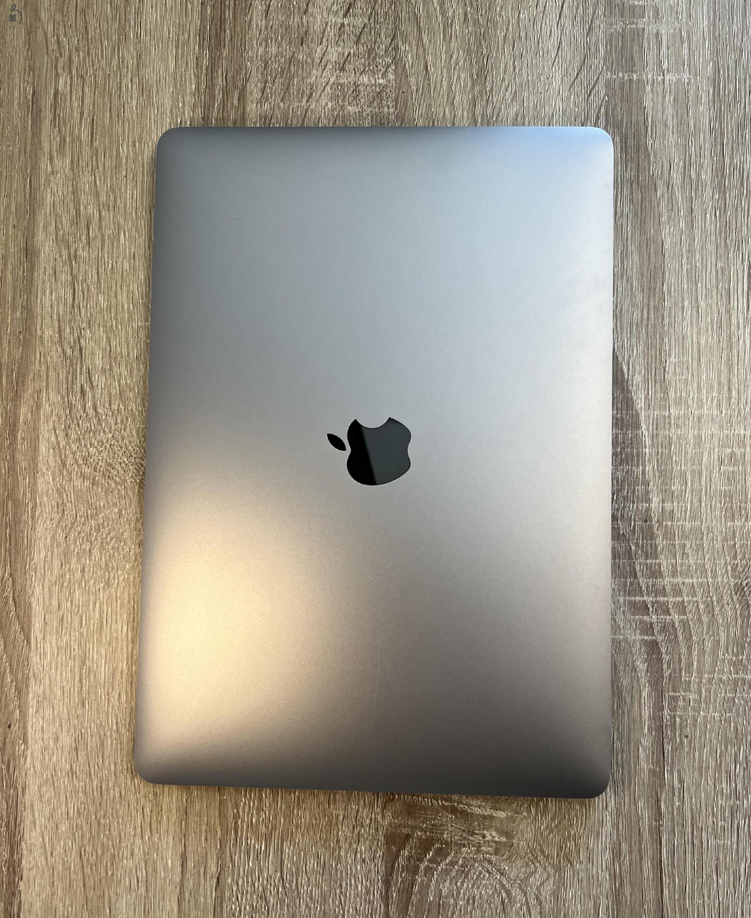 MacBook Air M1 256 GB / 8GB RAM