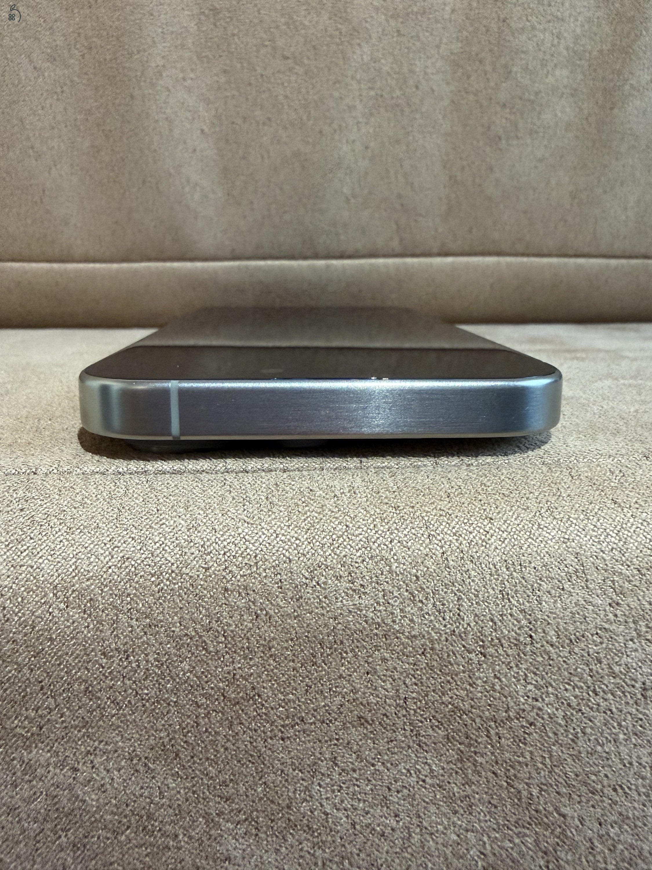 iPhone 15 Pro 128GB, Natúr Titán, Kártyafüggetlen