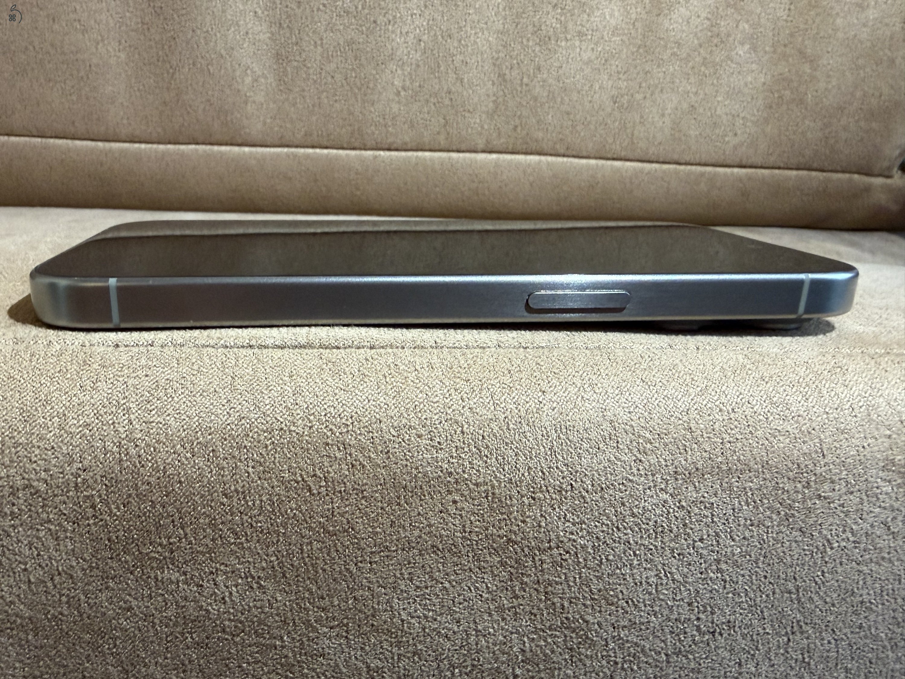 iPhone 15 Pro 128GB, Natúr Titán, Kártyafüggetlen