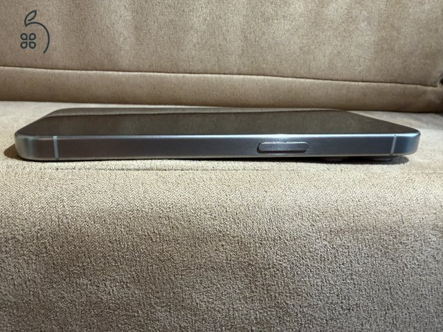 iPhone 15 Pro 128GB, Natúr Titán, Kártyafüggetlen