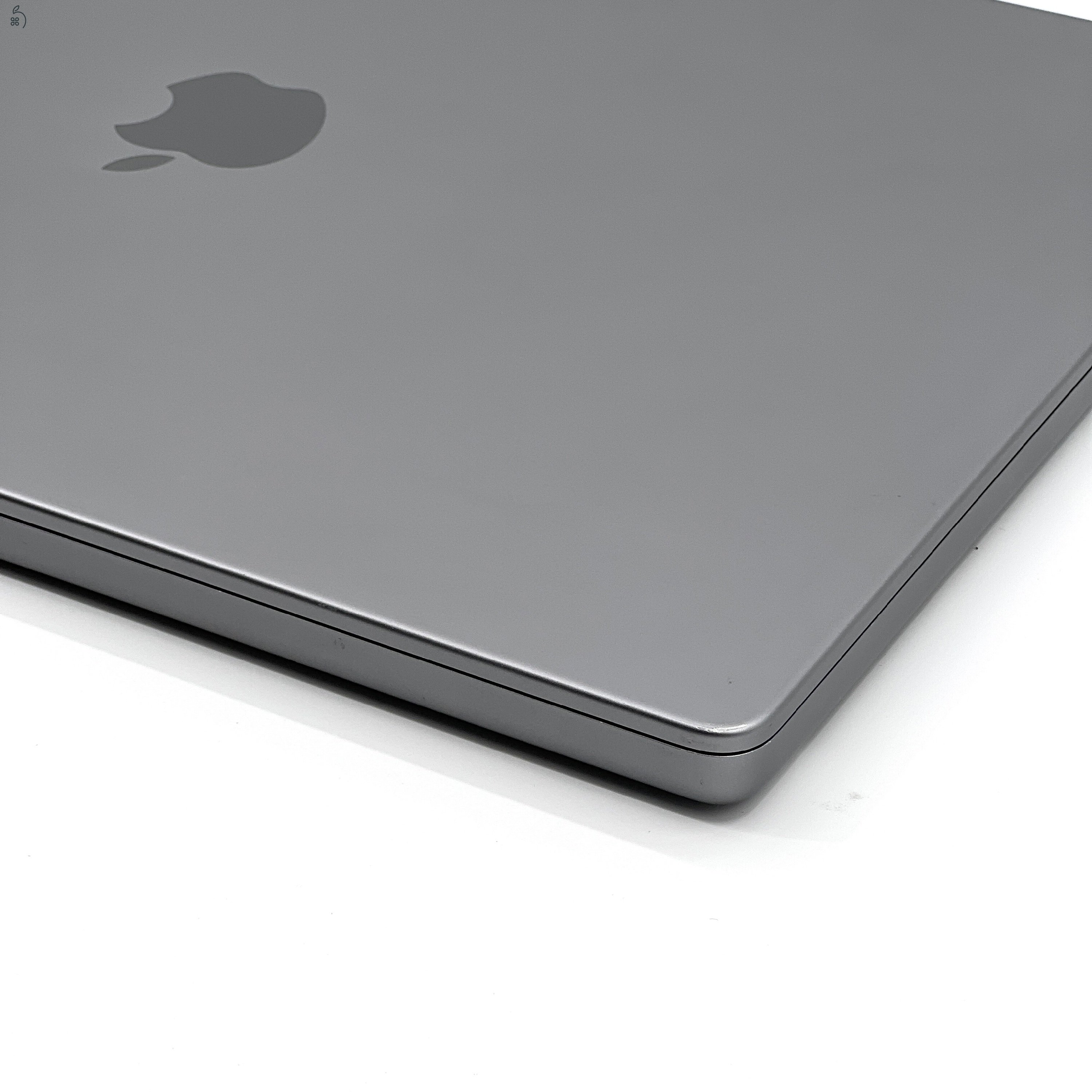 MacBook Pro 16″ 2021, M1 Max 10 Cores, 32 GB RAM, 32 core GPU, 1TB SSD 27% Áfa (0586AB)