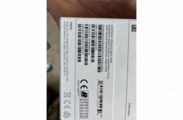 iPhone se 64 GB.