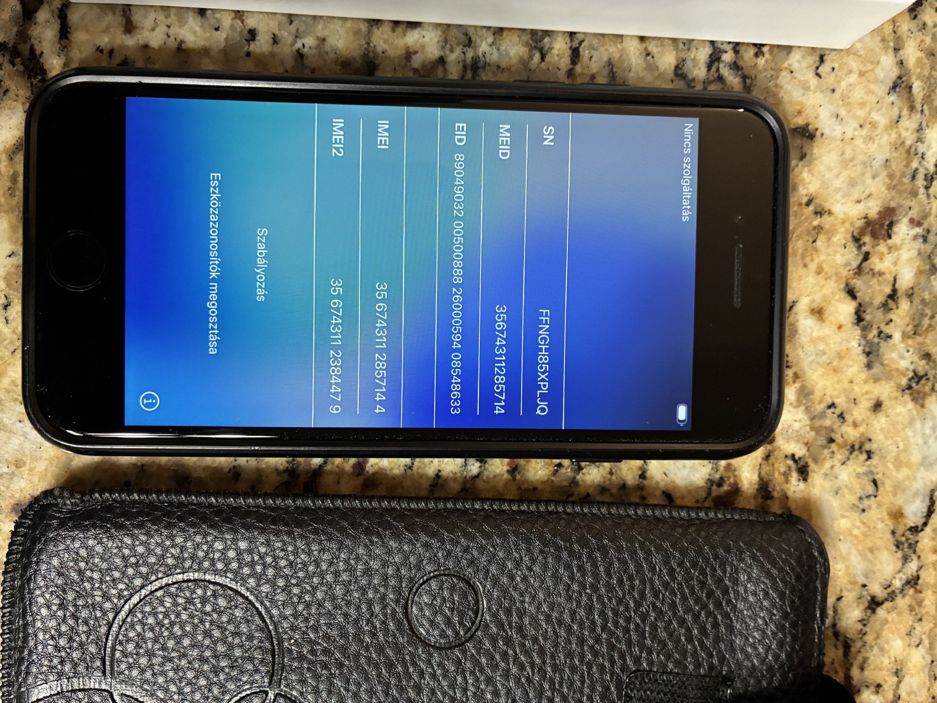 iPhone se 64 GB.