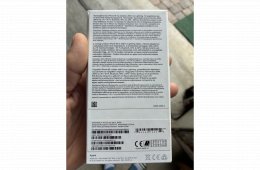 iPhone se 64 GB.