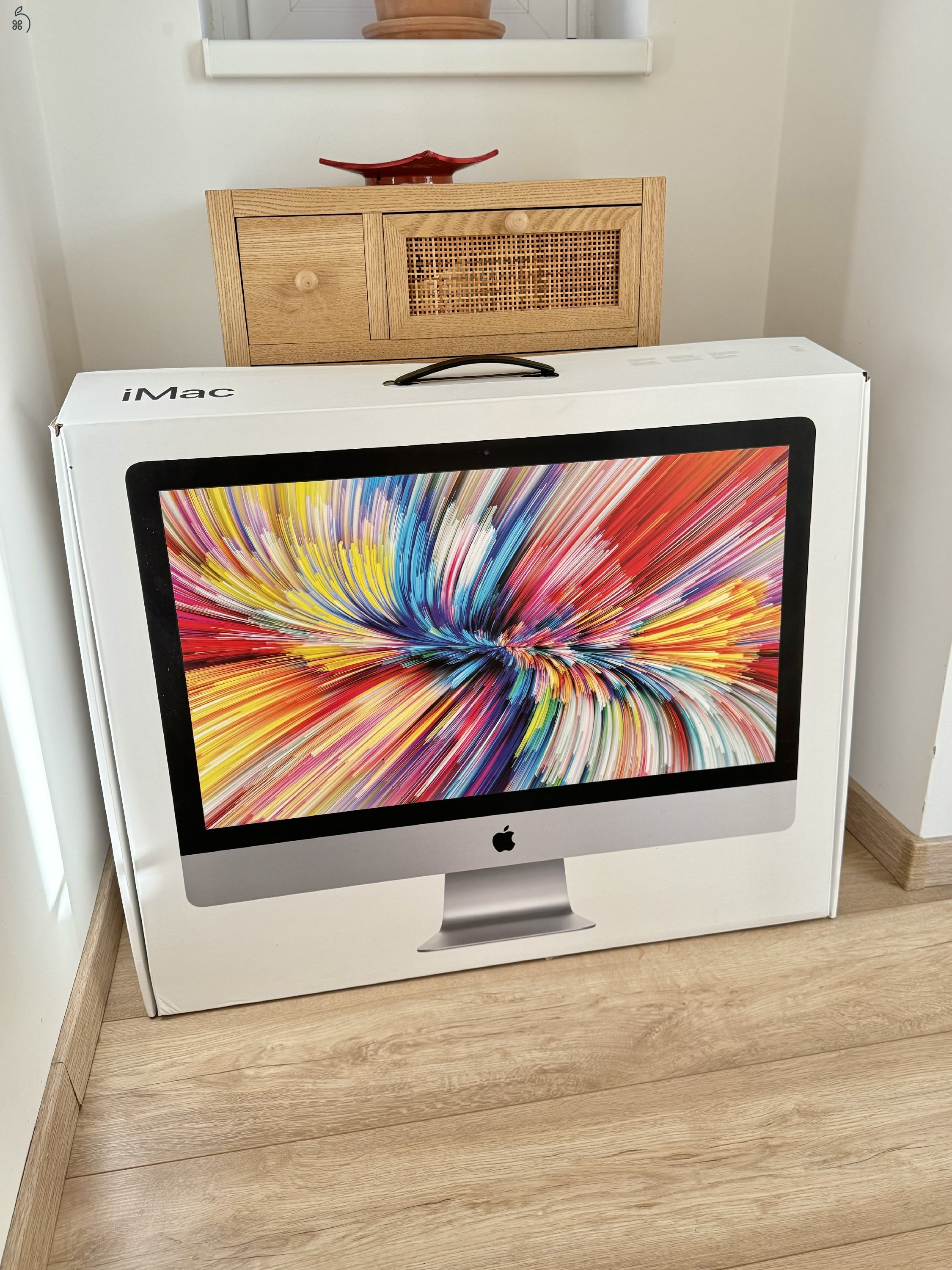 Szinte új Apple iMac 19.1 A2115 27