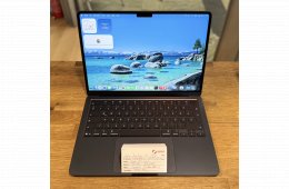Apple MacBook Air 13,6