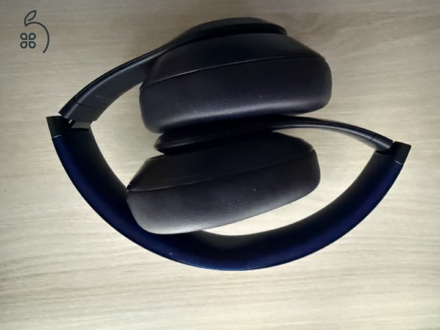 Beats Studio Pro (Kék / Navy) – Újszerű állapotban, gyári tokkal, kábelekkel