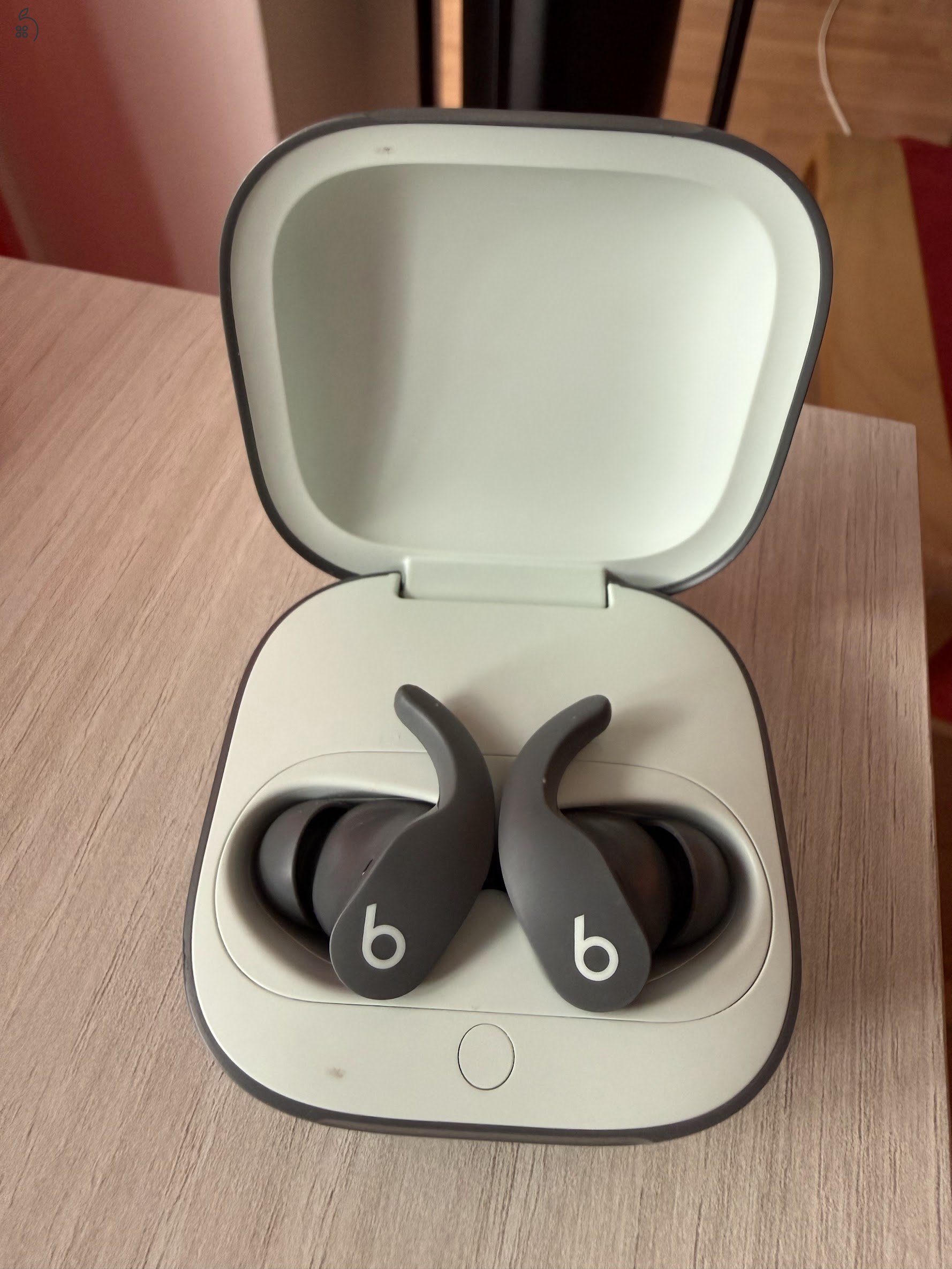 Beats Fit Pro (Szürke) Kiváló akkuval, eladó!