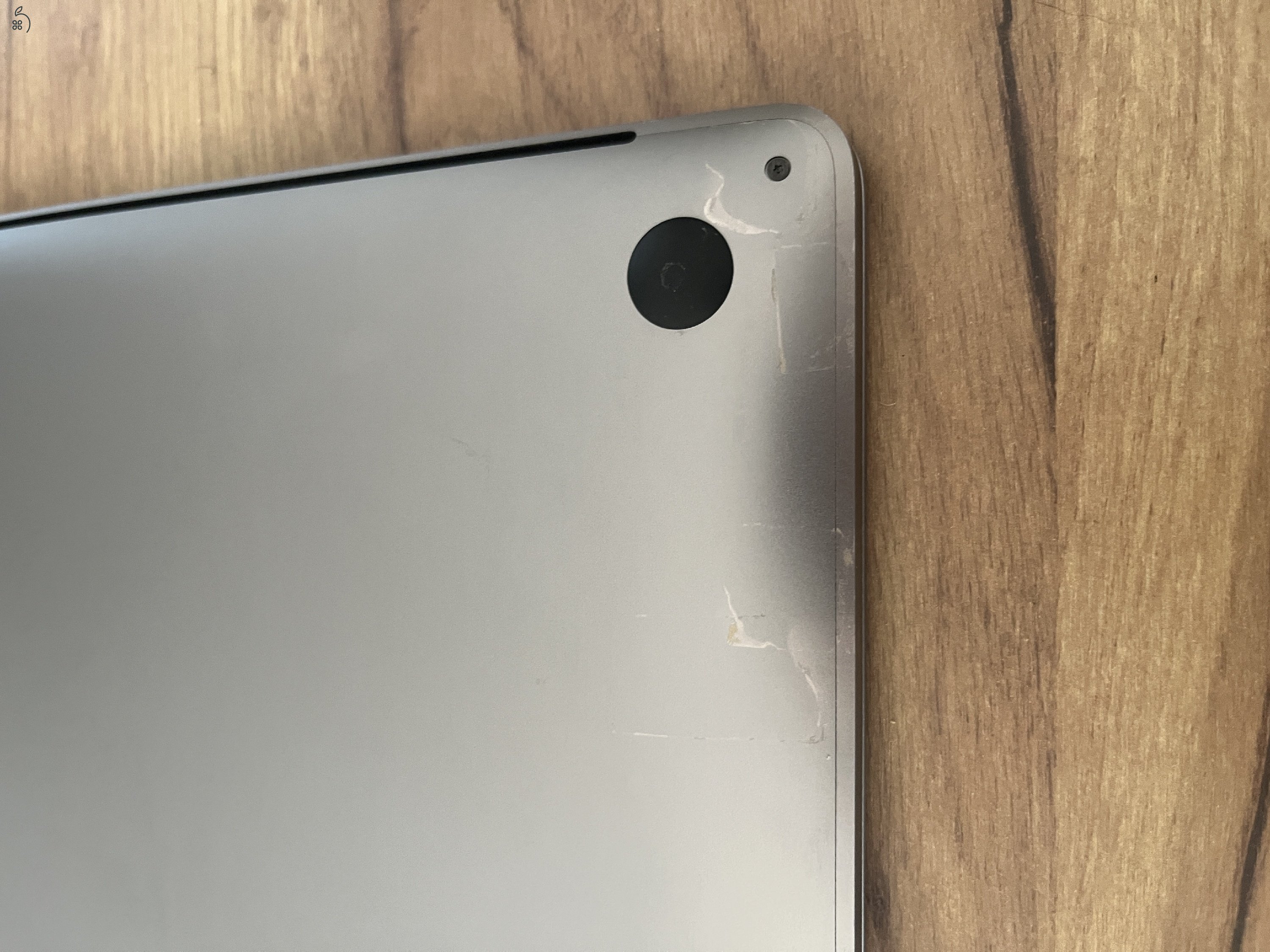 2019 I7 Macbook Pro - 32GB - AMD Radeon Pro 5300M - 500GB SSD
