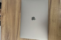 2019 I7 Macbook Pro - 32GB - AMD Radeon Pro 5300M - 500GB SSD