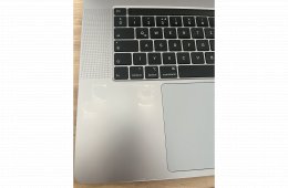 2019 I7 Macbook Pro - 32GB - AMD Radeon Pro 5300M - 500GB SSD