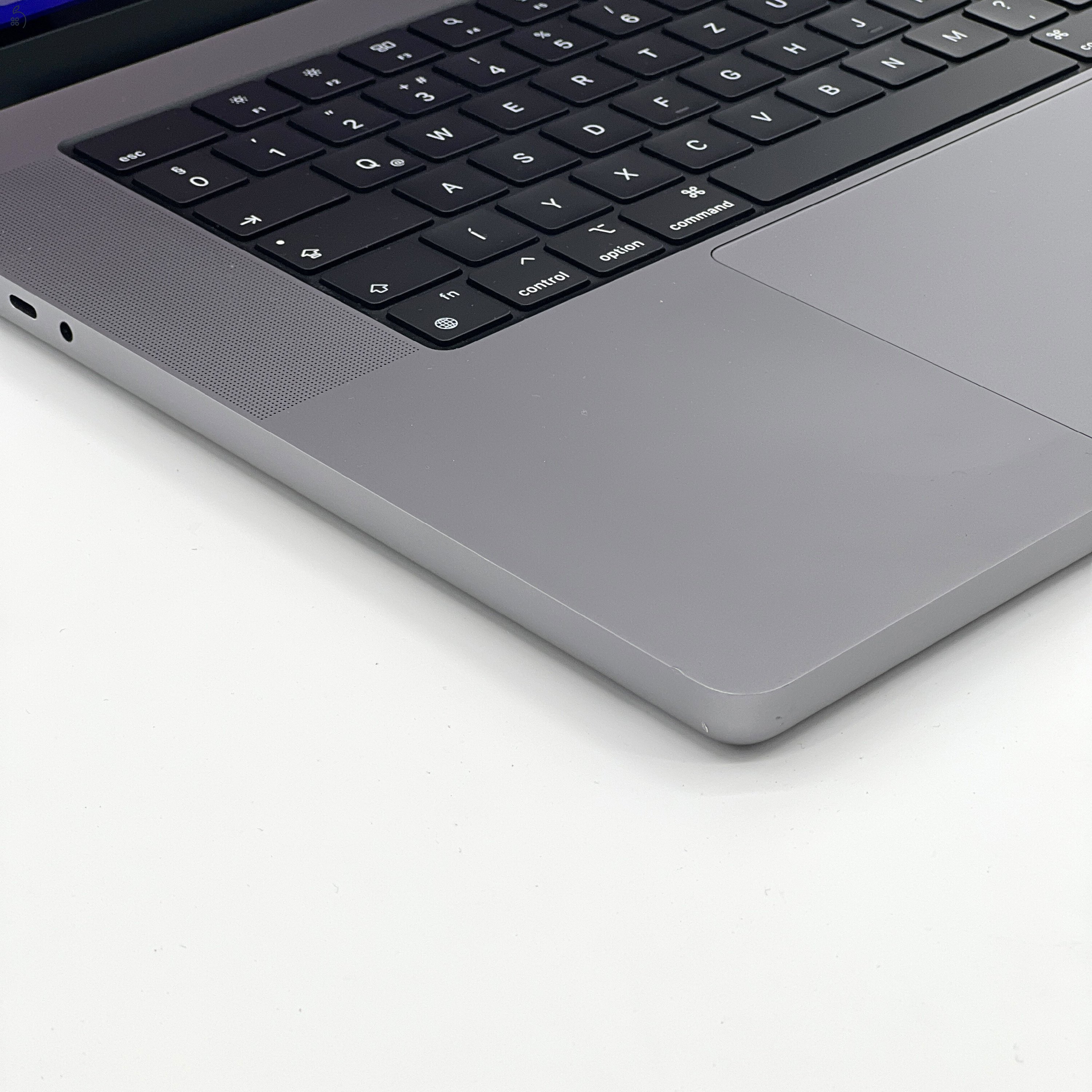 MacBook Pro 16″ 2021, M1 Pro 10 core, 16 GB RAM, 16 core GPU, 512 GB SSD, 27% Áfa (0553AB)