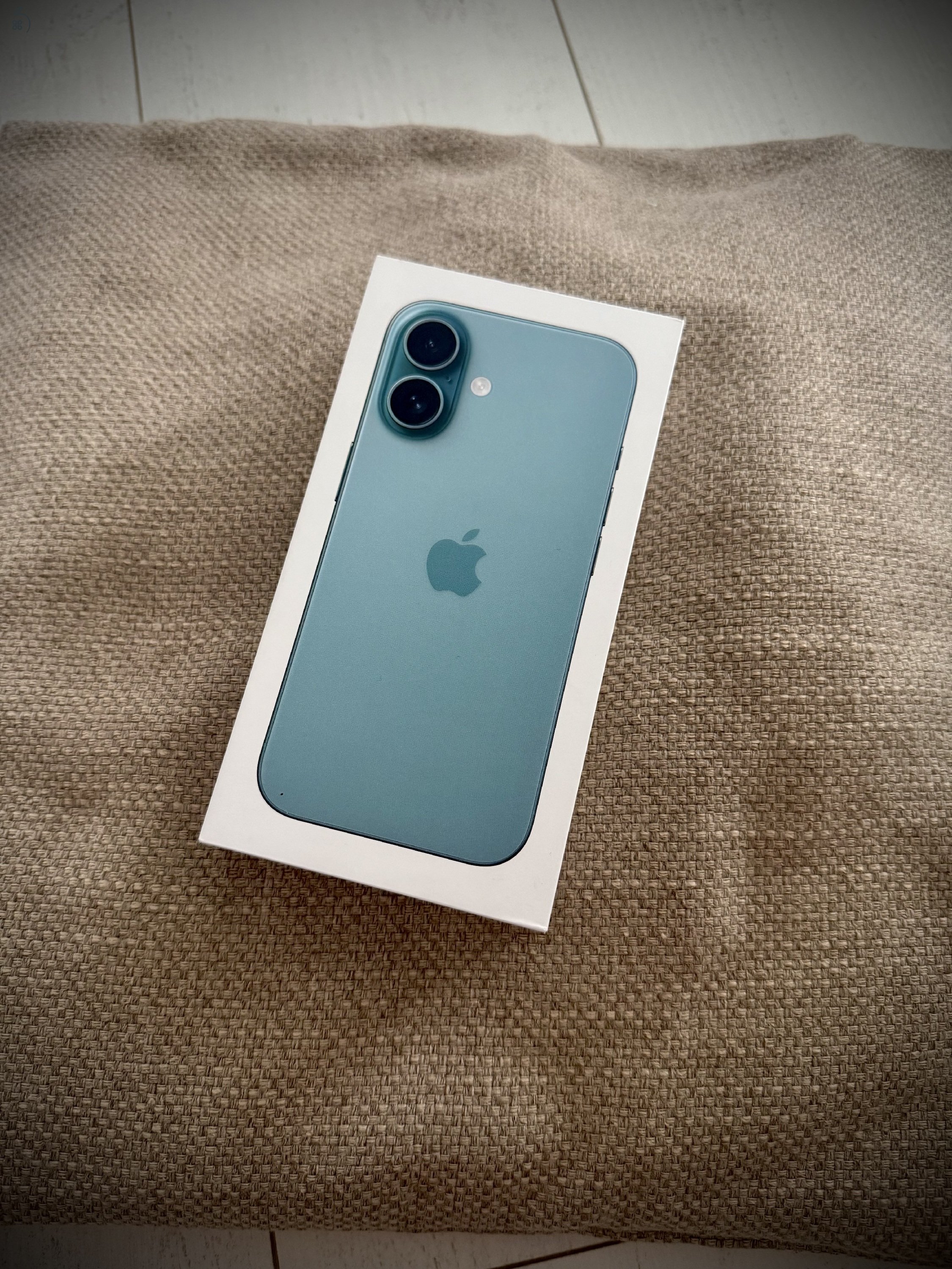 Apple iPhone 16 256 GB – récezöld (Teal)