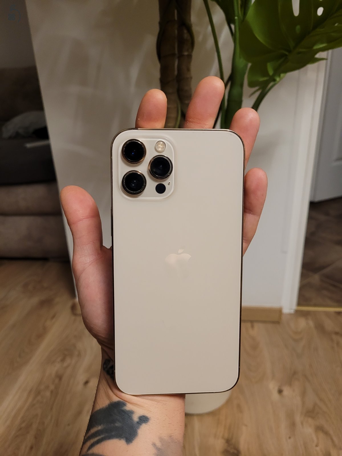 Iphone 12 pro max hibátlan