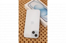 ???? Apple iPhone 15 128GB faint sky blue | Hibátlan állapot | Doboz + eredeti kábel