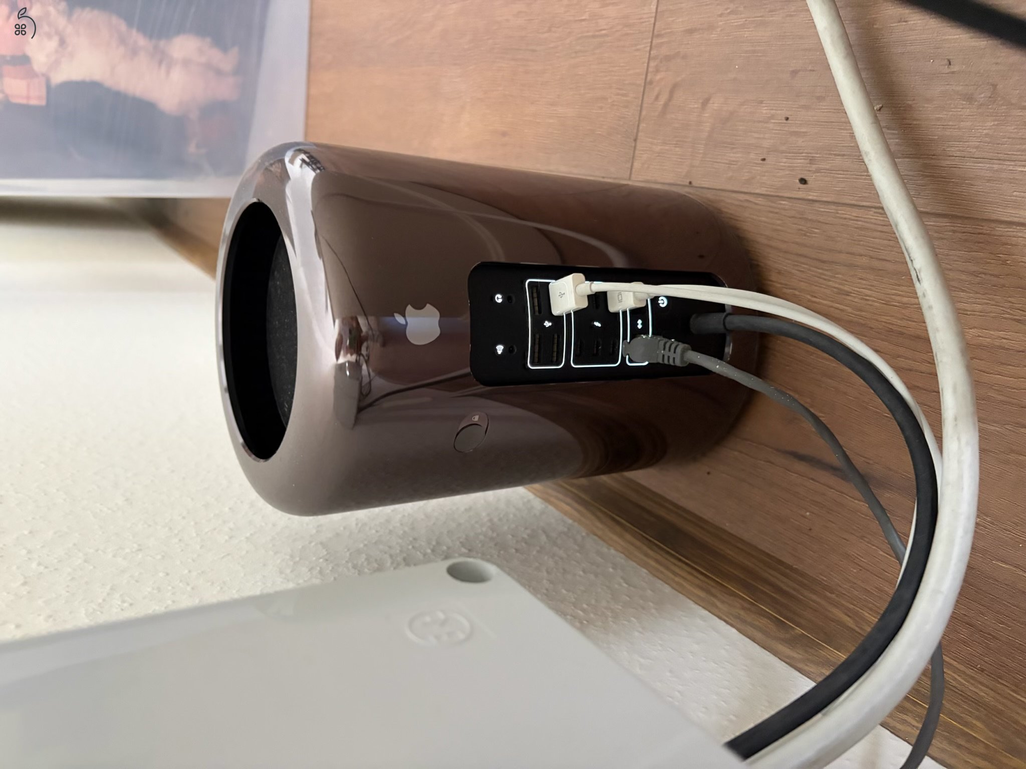 Mac Pro 2013 , 29”-s monitorral eladó