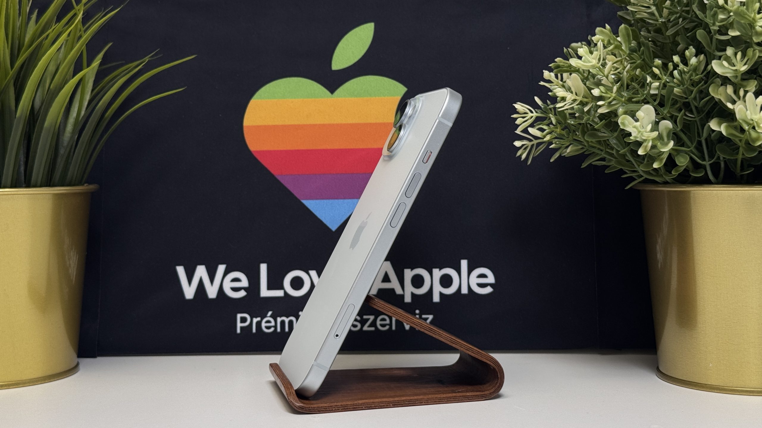 iPhone 15 256GB, Kék, Független, Számla, 2 Év Garancia, 87%