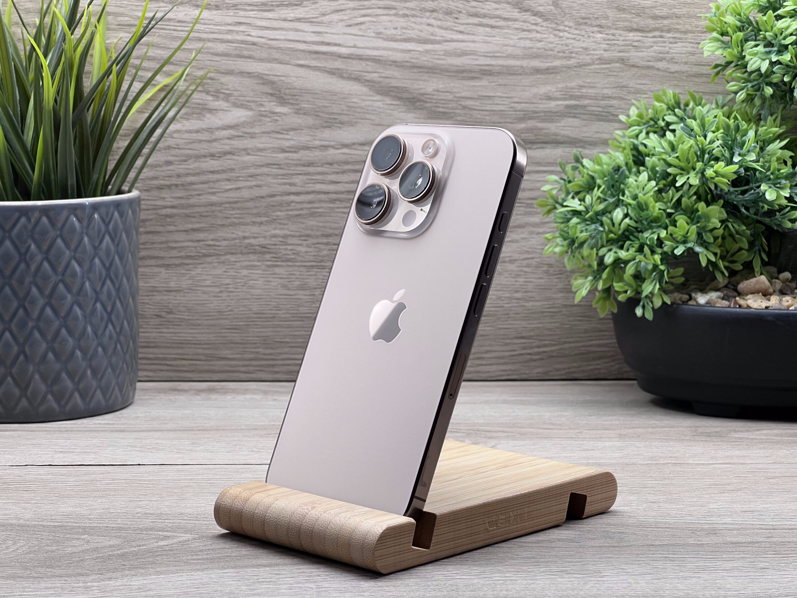iPhone 16 Pro Desert Titanium 256GB 2 ÉV Garanciával Számlával